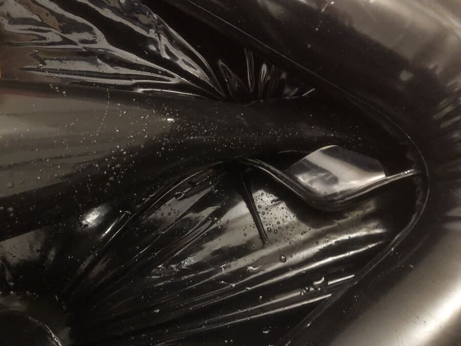 Latex on Plastic Bed