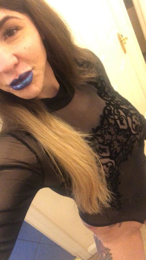 Me Tabbyanne Going out on new years wearing this dirty milf