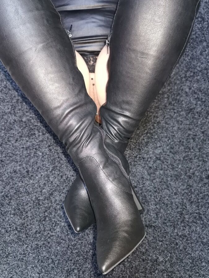 Im Nuttenoutfit will ich wieder gefickt werden