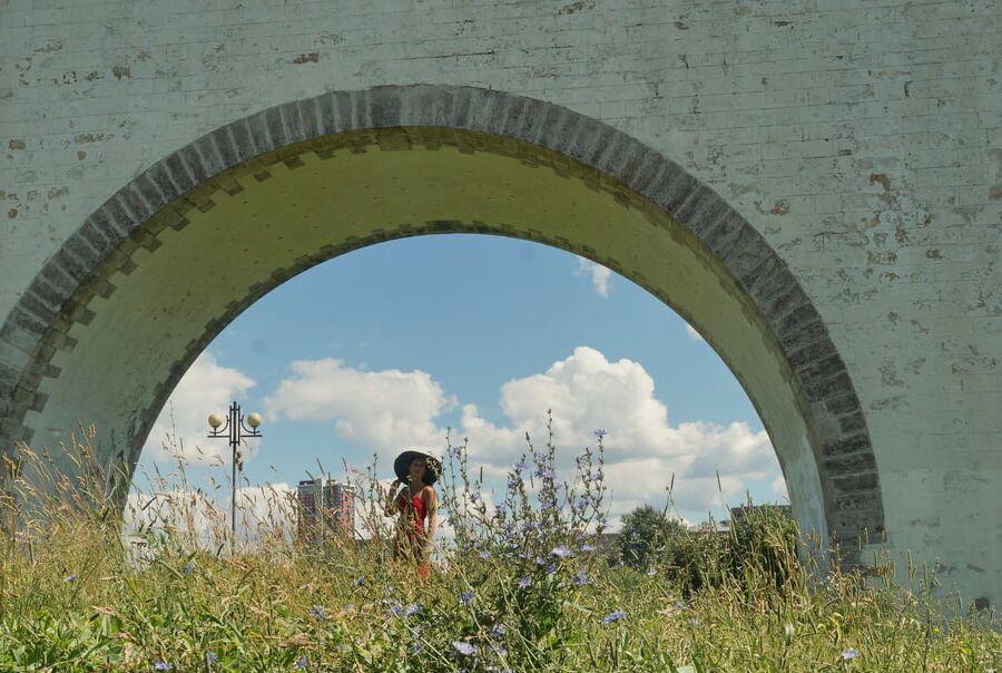 Under Arch