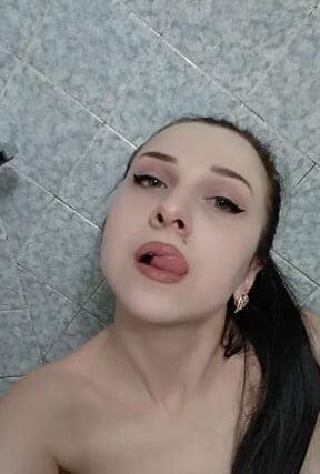 I know you like me .Please vote