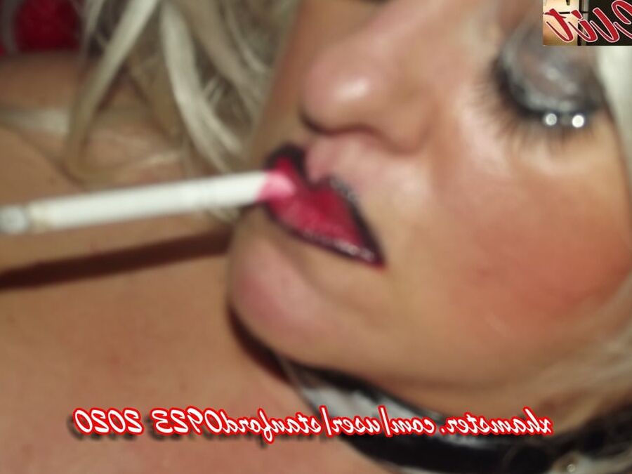 TEASE YOUR CLIT