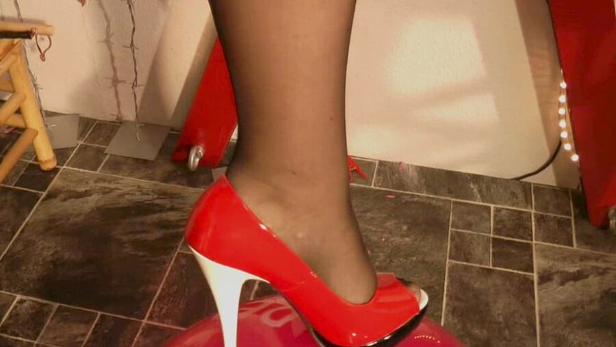 Balloon and high heels