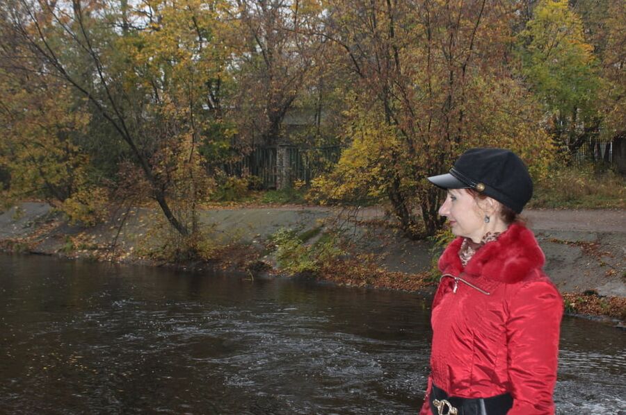 Red jacket and yellow leaves