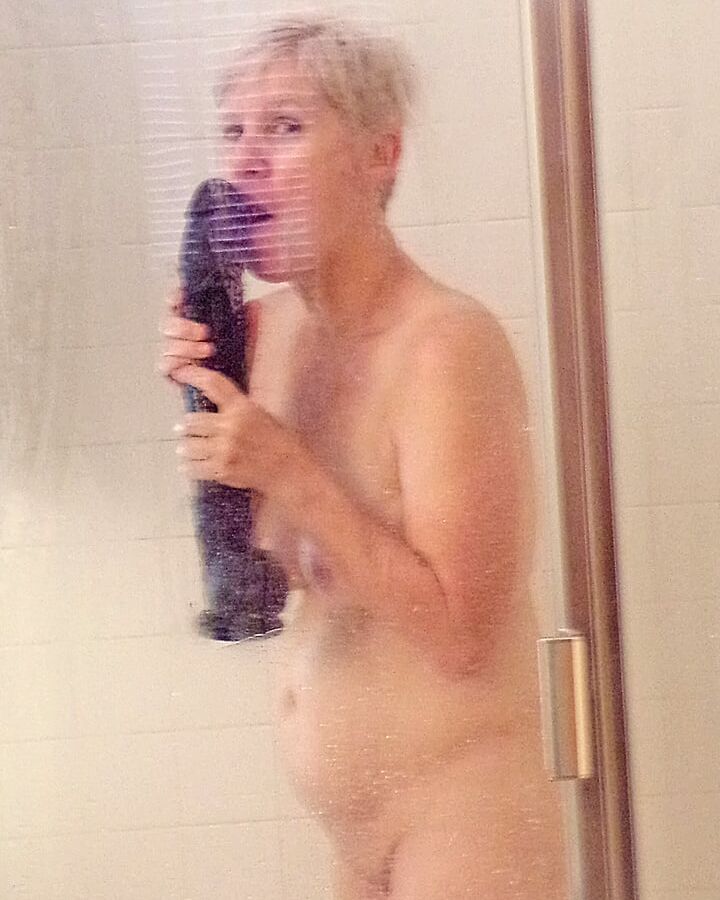 Dee Shower