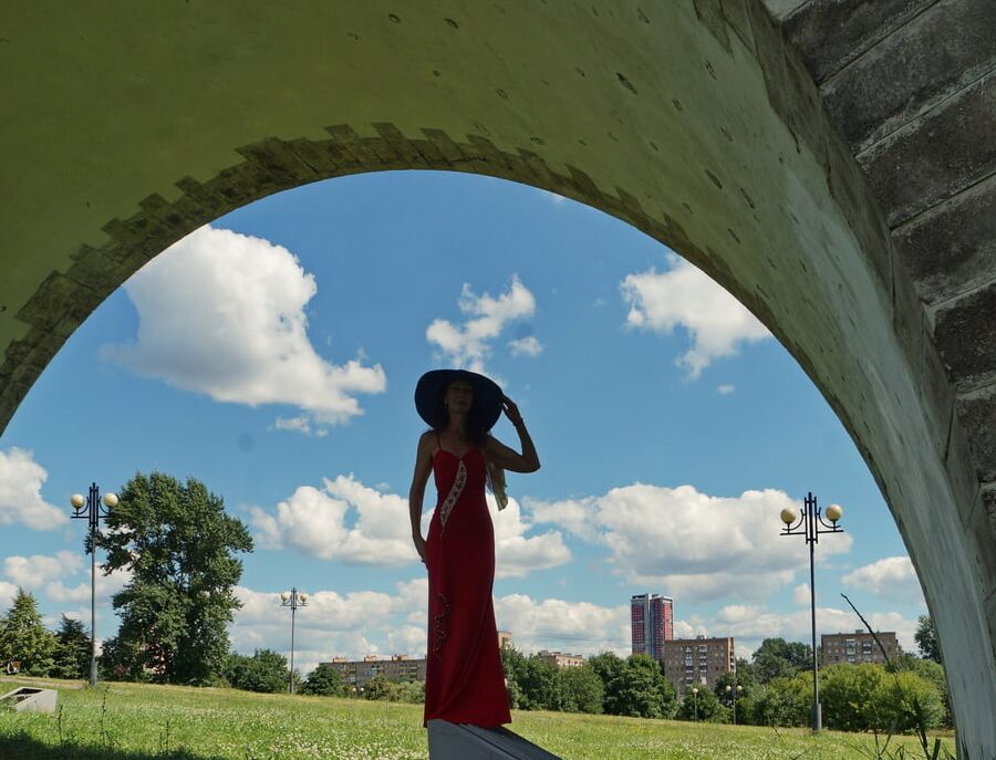Under the arch of the aqueduct
