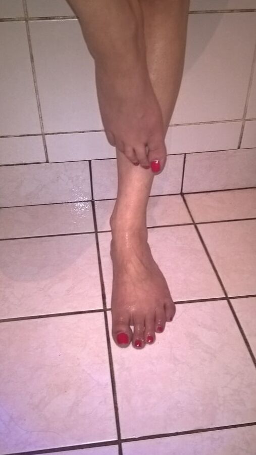 Hairy JoyTwoSex - Panties, Pee & Feet