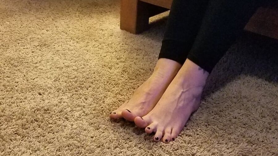 Sunny Grove Sexy Feet
