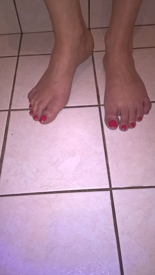 Hairy JoyTwoSex - Panties, Pee & Feet
