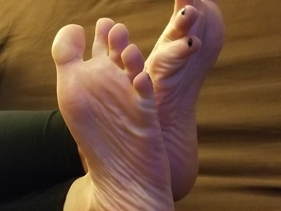 Sunny Grove Sexy Feet