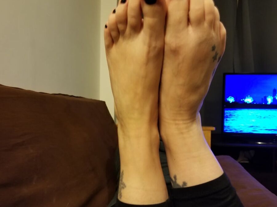 Sunny Grove Sexy Feet