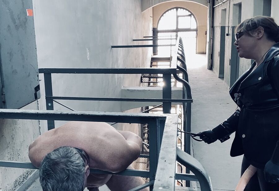 Warden Mistress April takes her Slave to prison