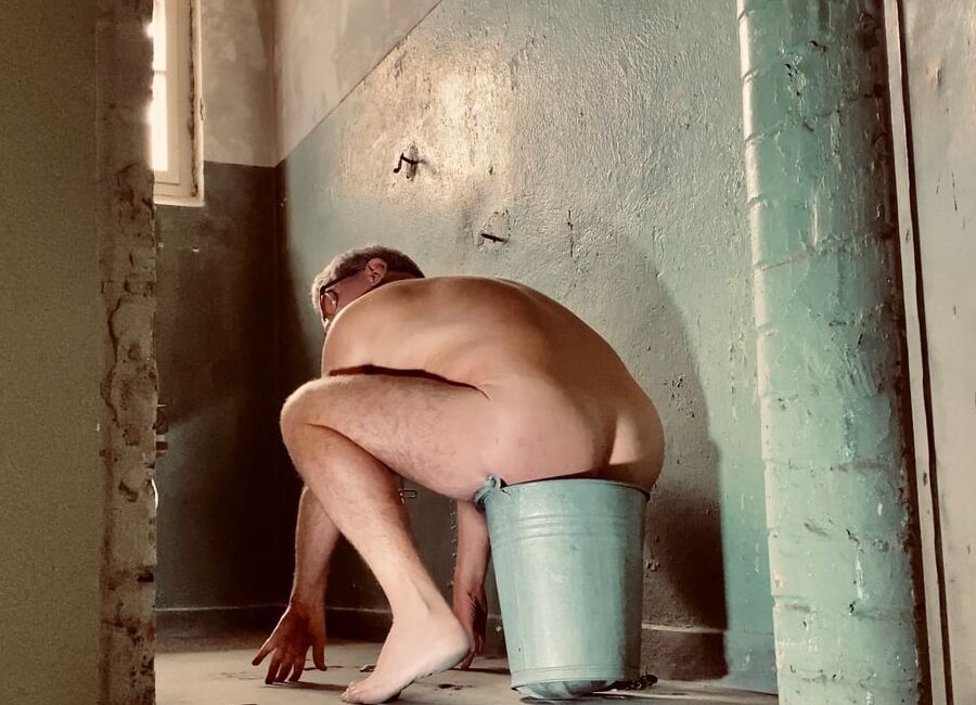 Warden Mistress April takes her Slave to prison