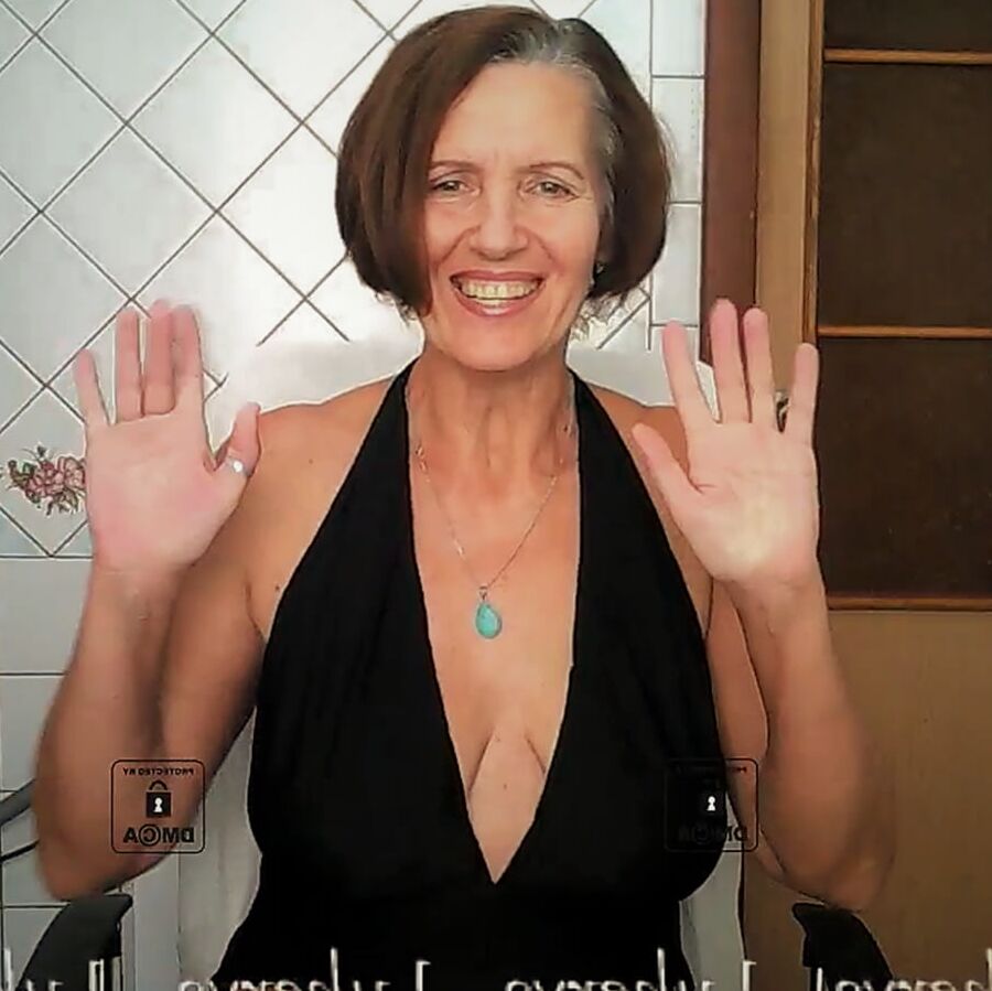 Photos from videos that are in the profile 03-11-2020