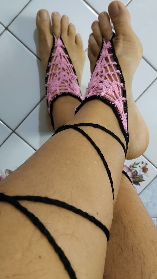 Lukerya feet decoration