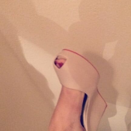 Platform Heels.. Foot Fetish.. My sexy feet..