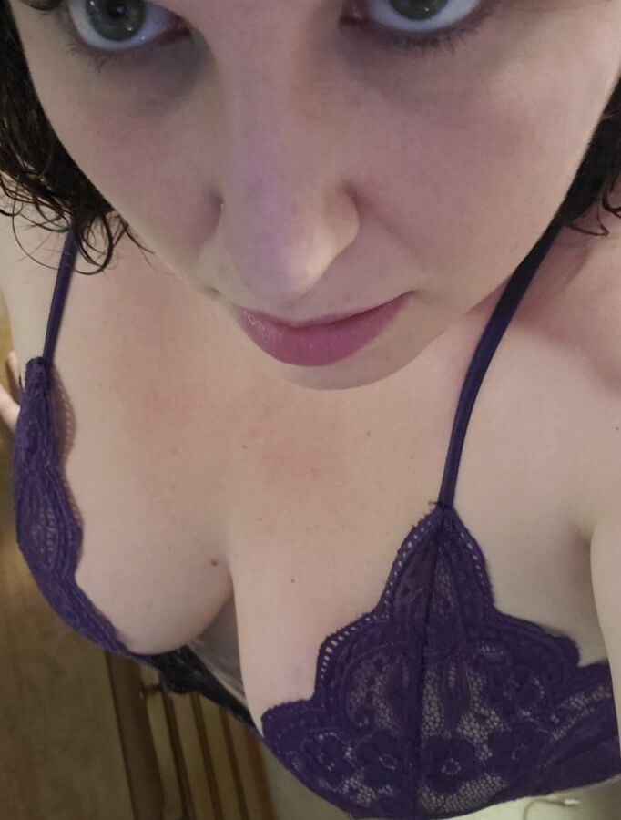 Everyday cute to smoking hot milf