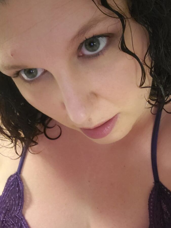 Everyday cute to smoking hot milf