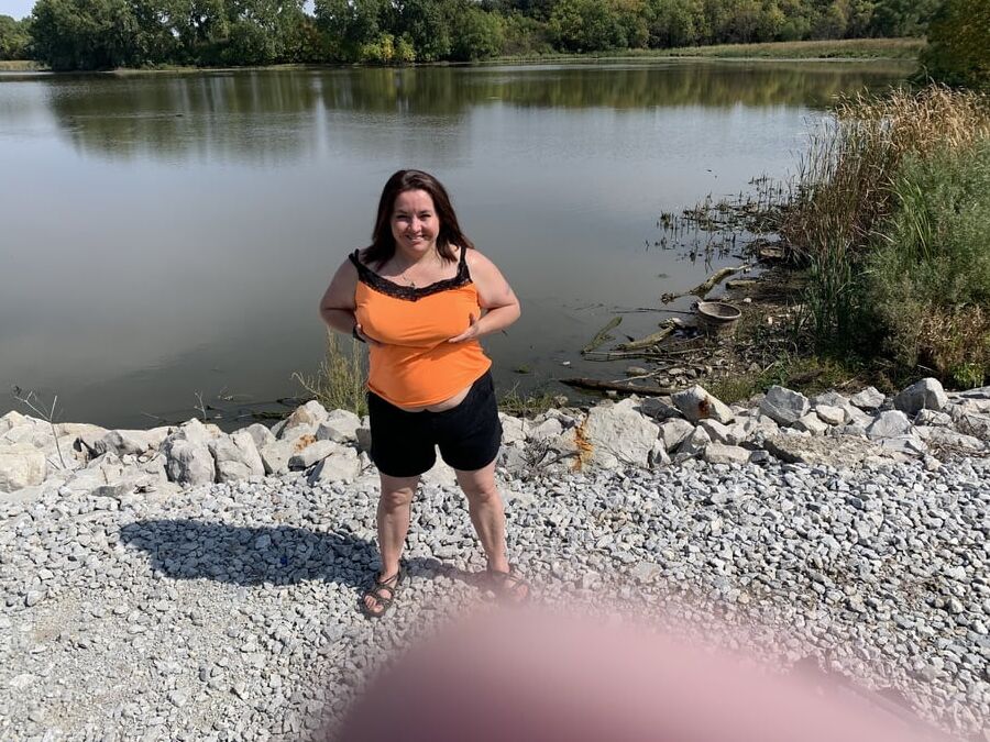 Sexy BBW Outdoor Hitch and Facial Photoset