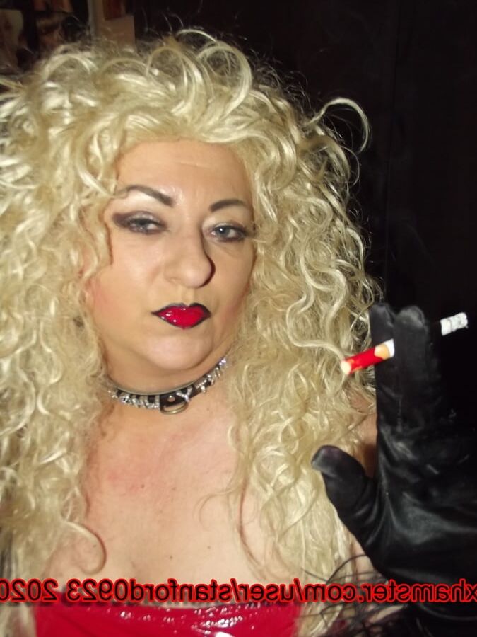 LITTLE RED RIDING WHORE