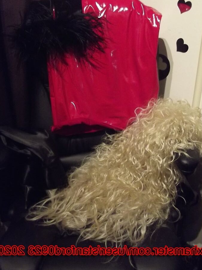 LITTLE RED RIDING WHORE