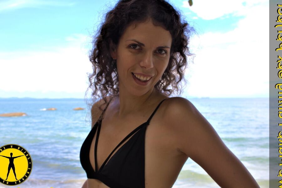 Black bikini