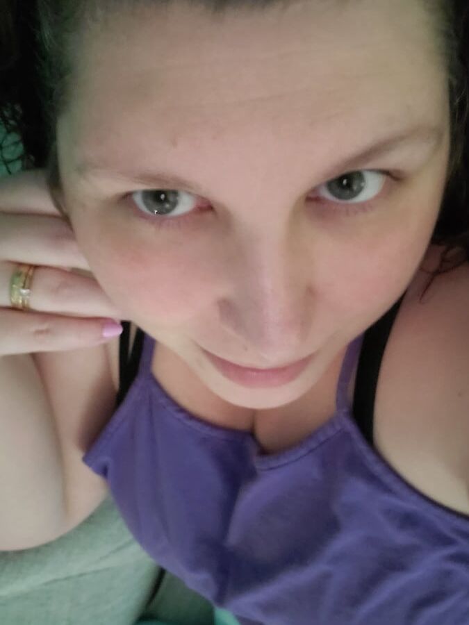 Bored housewife milf curvy bbw - Weekly Mashup tease