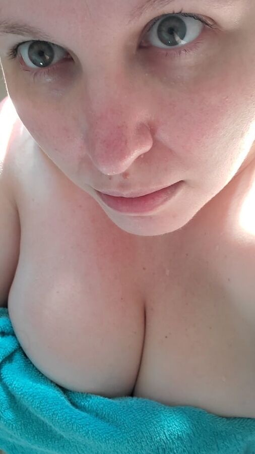Bored housewife milf curvy bbw - Weekly Mashup tease
