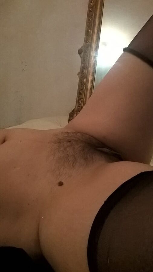 Hairy JoyTwoSex - Horny Selfies On Bed
