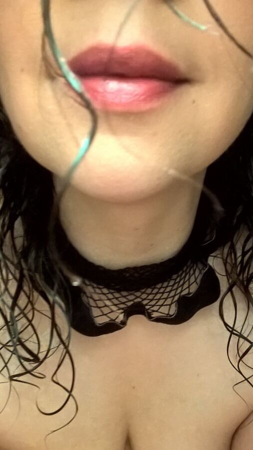 Hairy JoyTwoSex - Horny Selfies On Bed