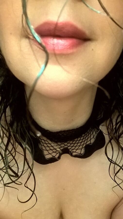 Hairy JoyTwoSex - Horny Selfies On Bed