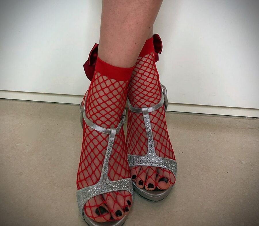 Giada sexy heels and nylon feet