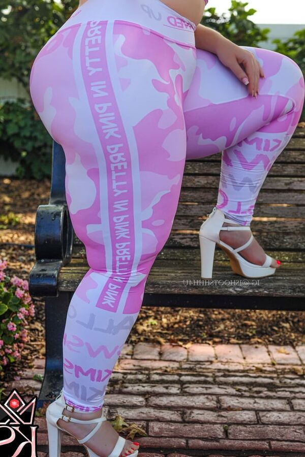 Get Swallows Signature Series Leggings