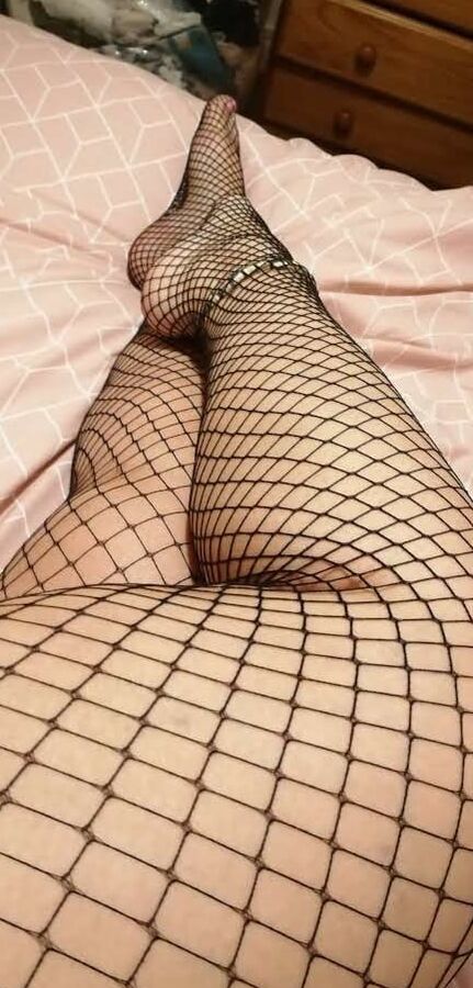 Fish net tights big BBW ass on sexy MILF