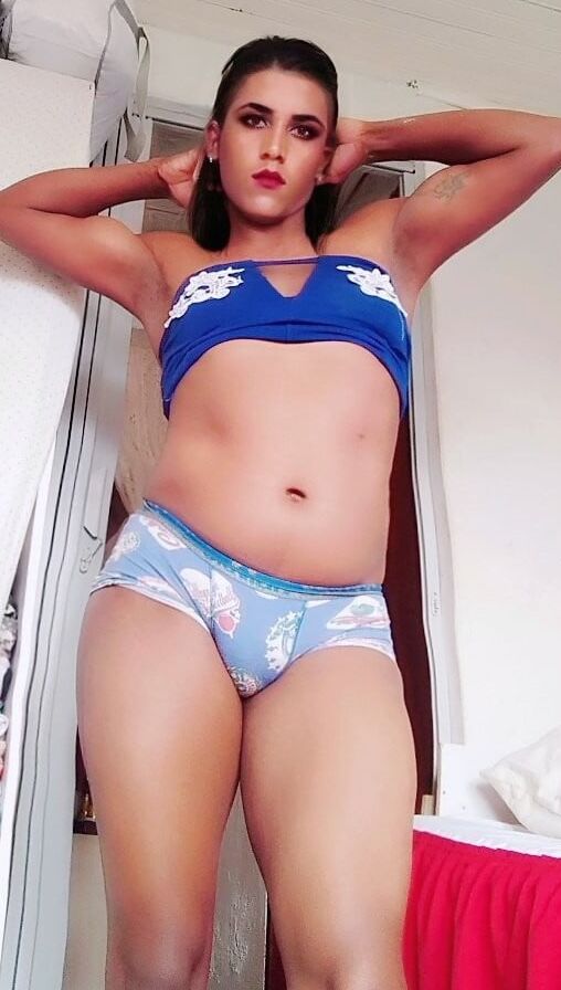 Jennifer Nanda travesti linda demais sexo