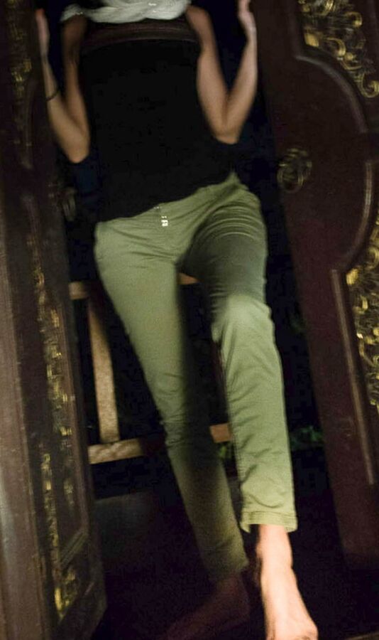 Long and sexy legs - Mistress Kym