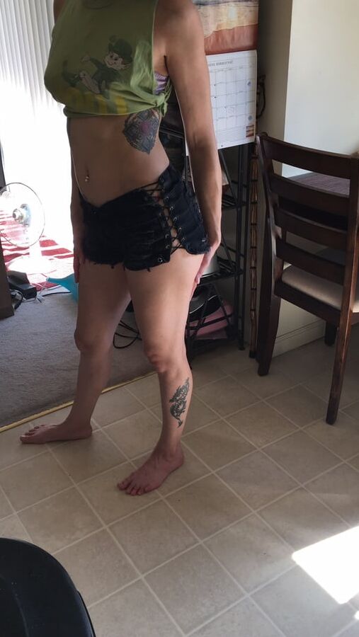 Sexislut is a kik slut