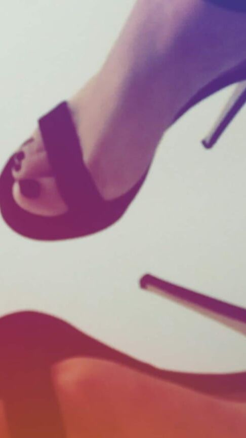 My Feet.. High Heels.. Foot Fetish..