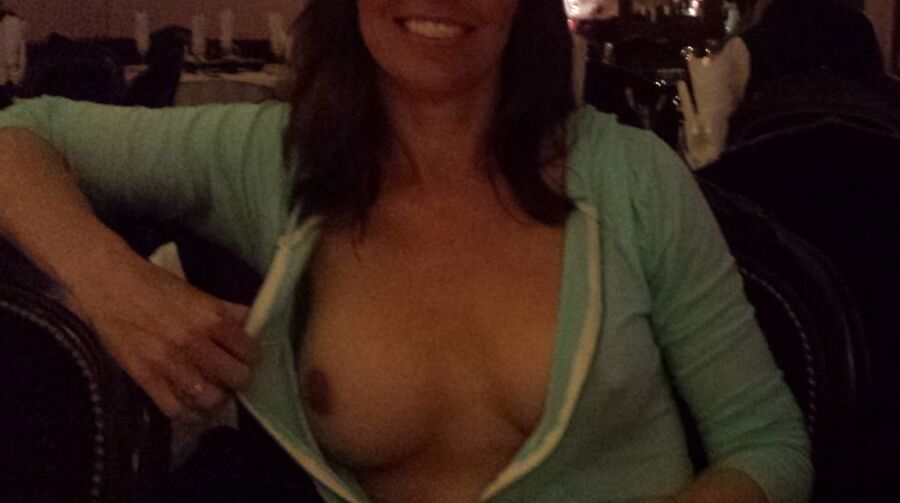 Daring public flash