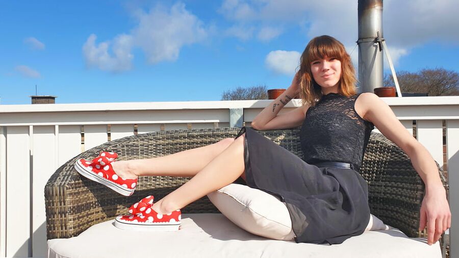 A NICE DAY WITH ANNE EDEN