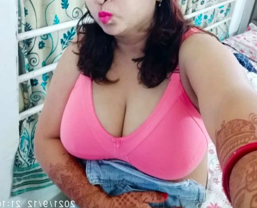 Saavi bhabhi