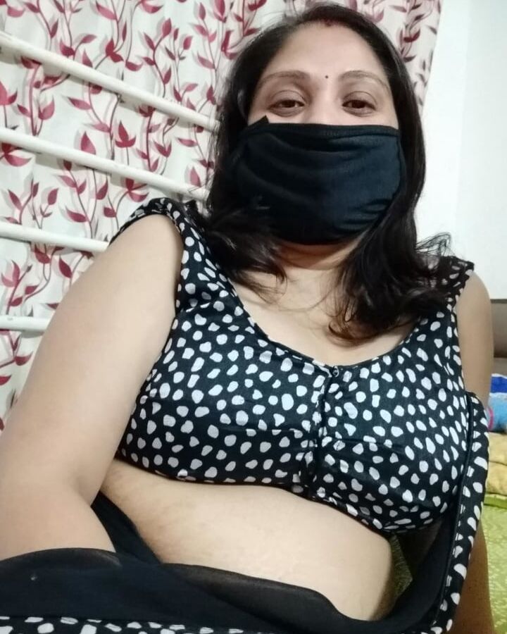 Saavi bhabhi