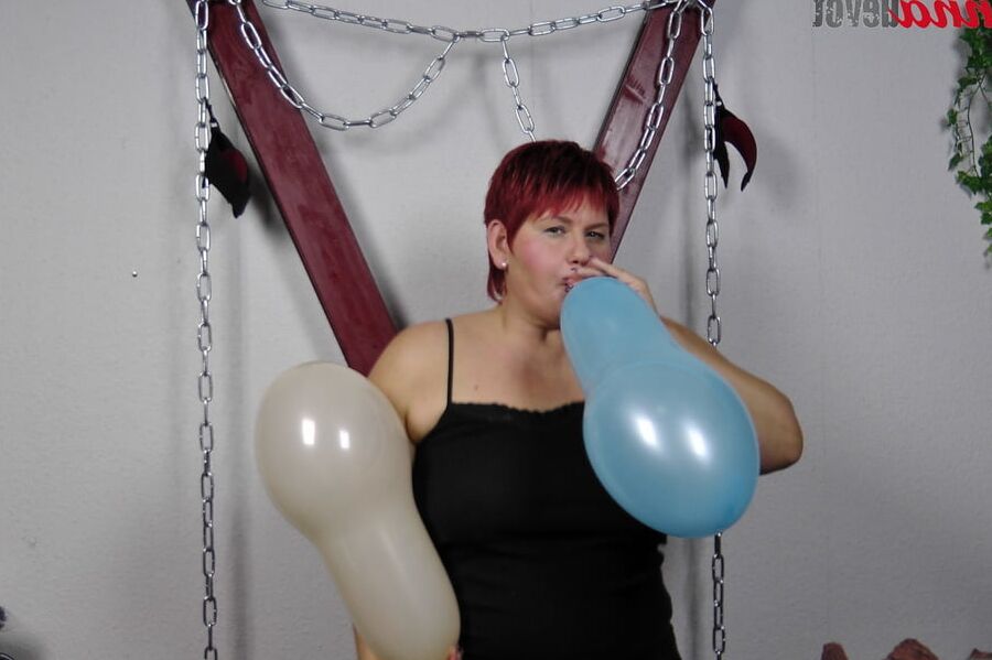 Anna with balloons