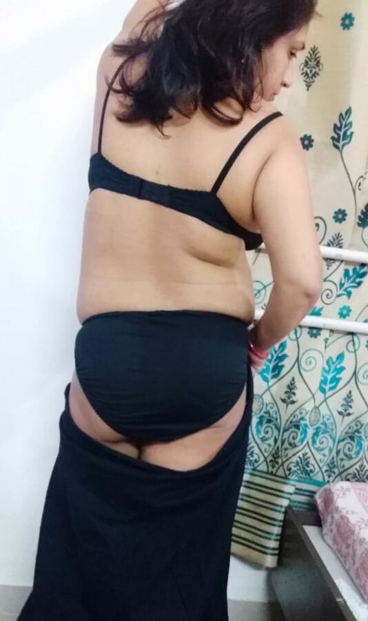 Saavi bhabhi