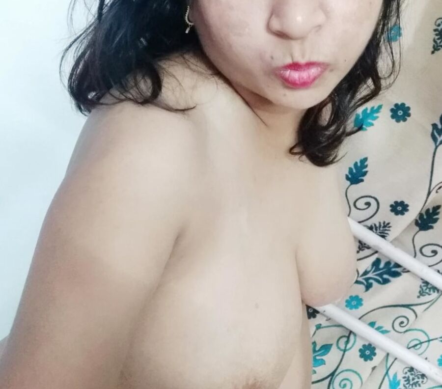 Saavi bhabhi