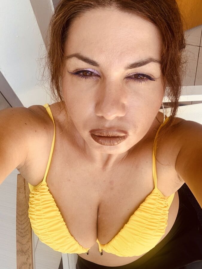 Hot me wanna fuck me