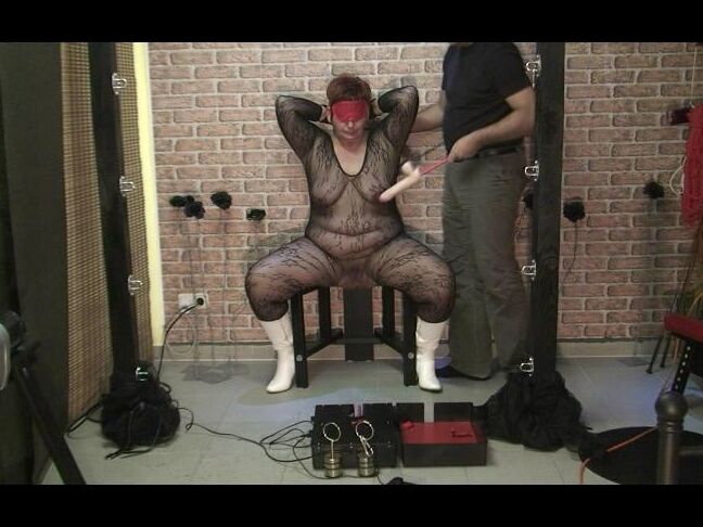Punishment with the fucking machine