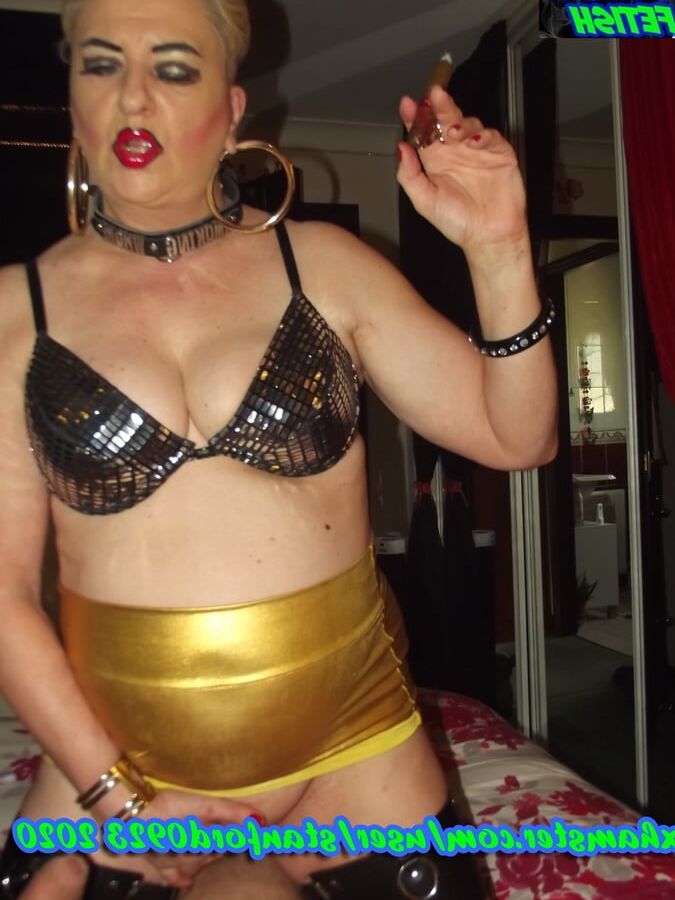 SMOKING FETISH WHORE