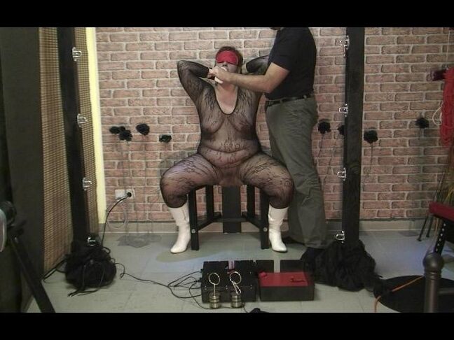 Punishment with the fucking machine