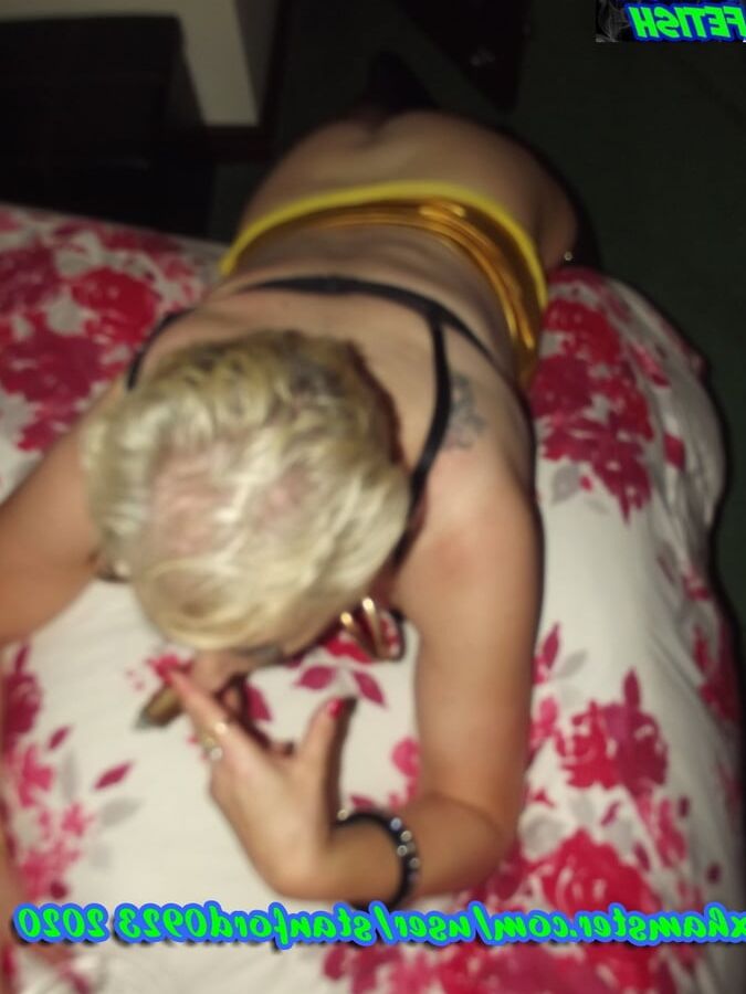 SMOKING FETISH WHORE